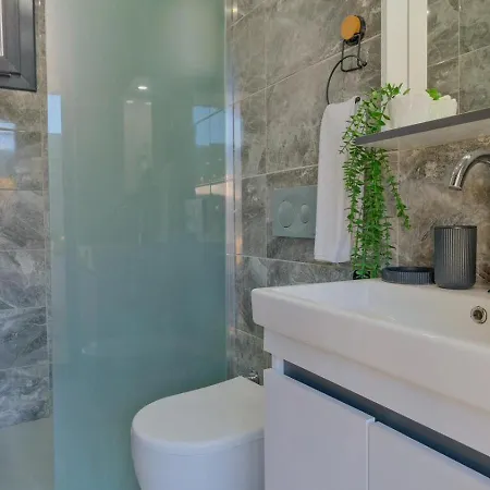 Crystal De-luxe Отель 4*